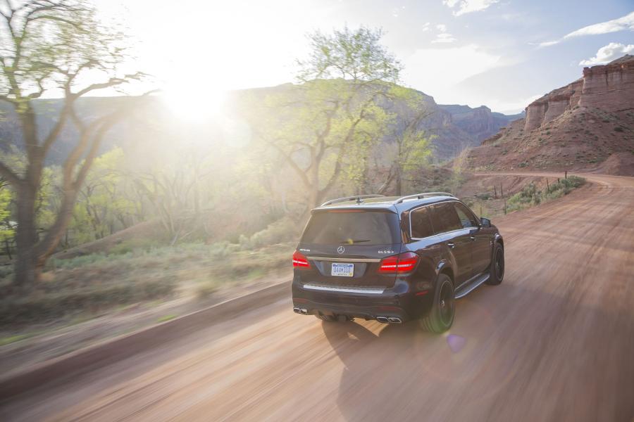  Mercedes-AMG GLS63 4Matic 2016 года  (US) (фото 14 из 30)